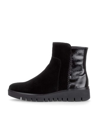 Sportliche Stiefelette schwarz