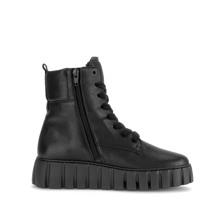 Plateau Stiefelette schwarz #1