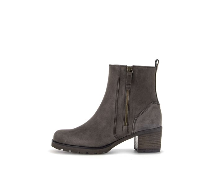 Sportliche Stiefelette braun #0