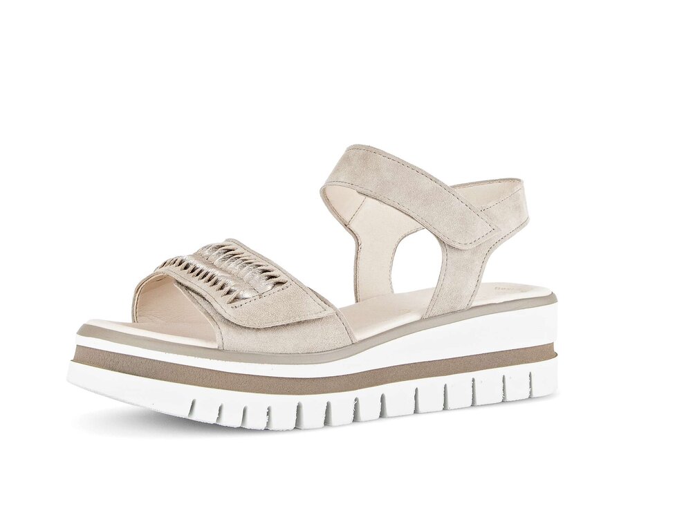 Sandale met plateauzool 44.626.12 Suede beige Gabor