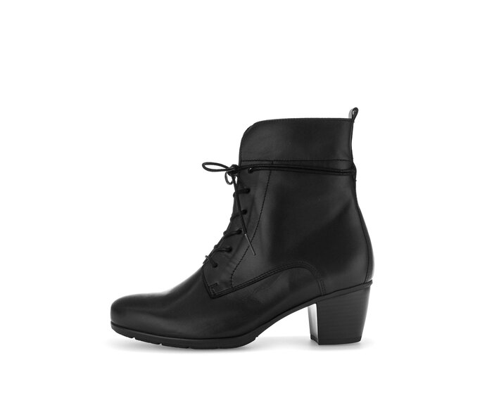 Stivaletto stringato nero #0
