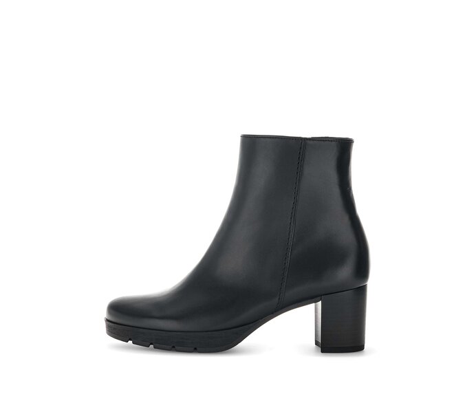 Plateau Stiefelette schwarz #0