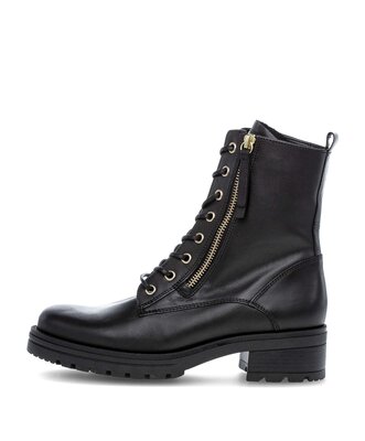 Stivaletto stringato nero