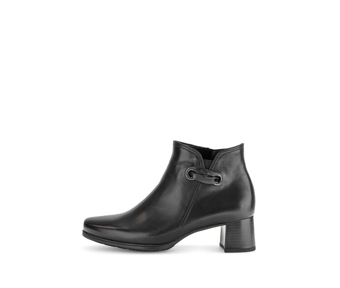Sportliche Stiefelette schwarz #0