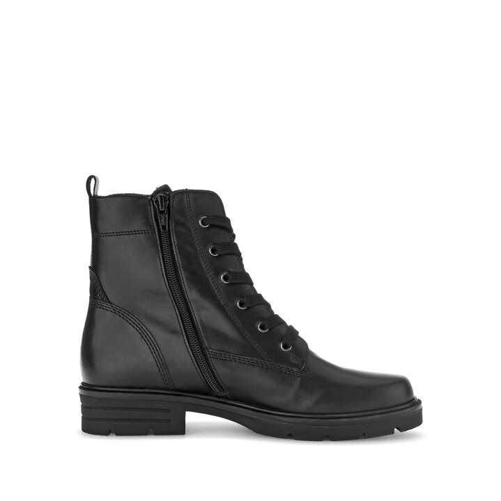 Stivaletto stringato nero #1