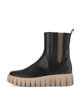 Stivaletto con plateau nero
