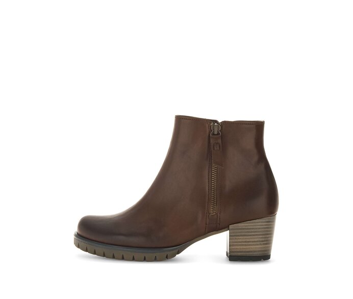 Sportliche Stiefelette braun #0