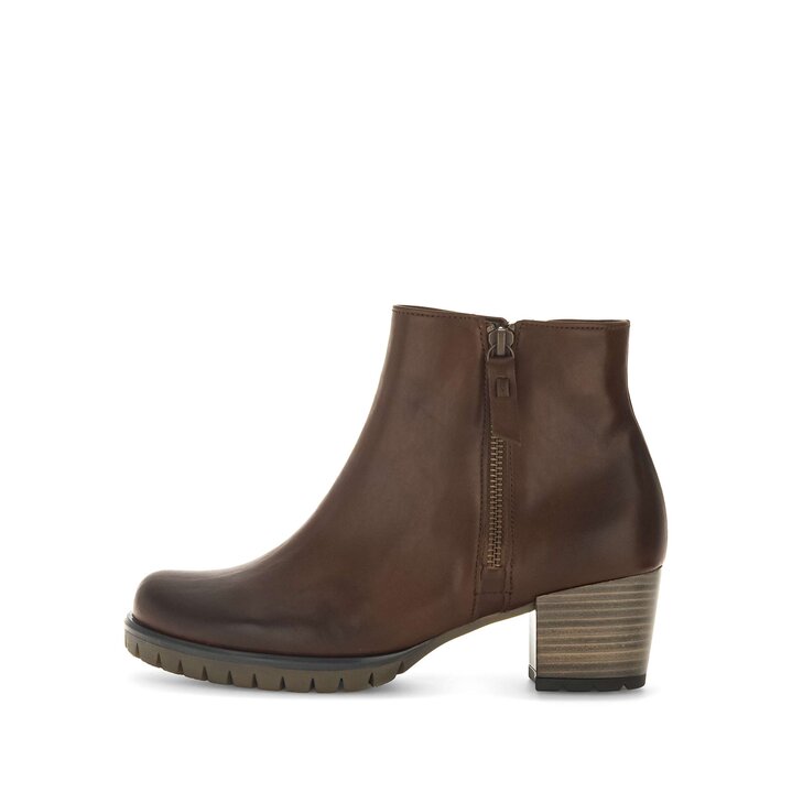 Sportliche Stiefelette braun #0