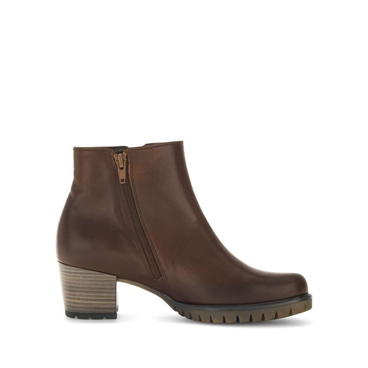 Sportliche Stiefelette braun #1