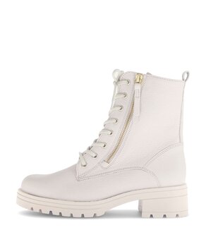Sportliche Stiefelette creme