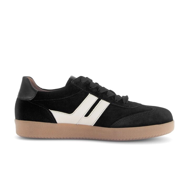 Basket basse noir #1