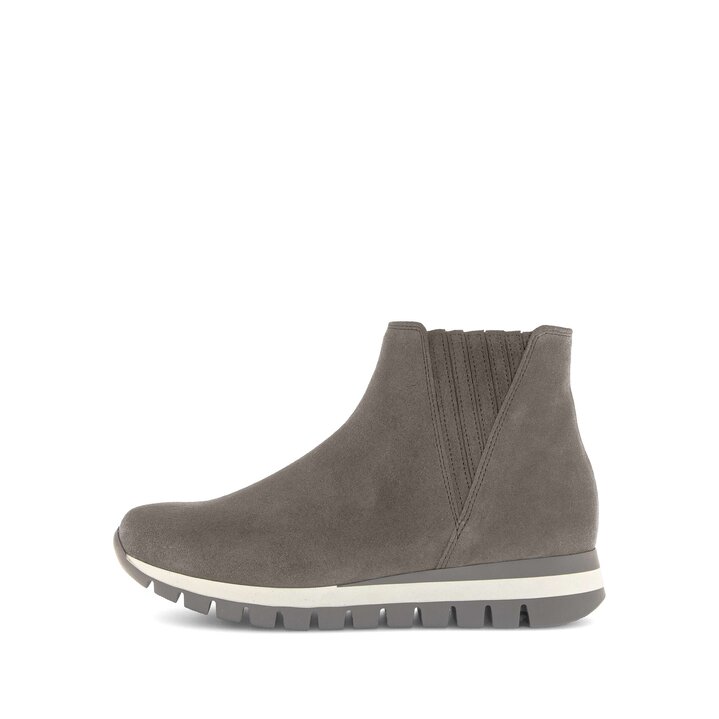 Sportliche Stiefelette braun #0