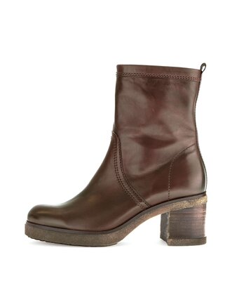 Stivaletto con plateau marrone