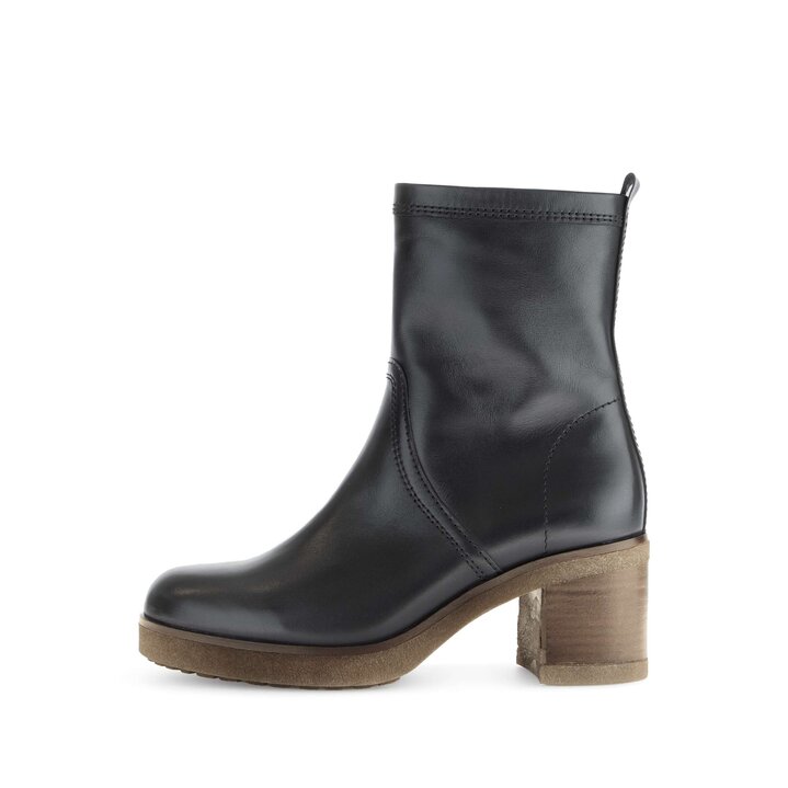 Plateau Stiefelette schwarz #0