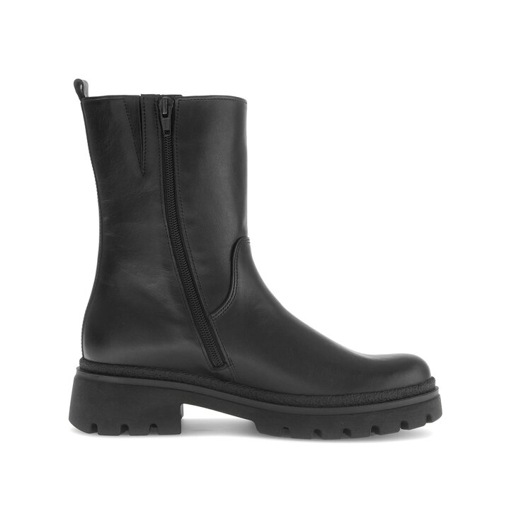 Sportliche Stiefelette schwarz #1