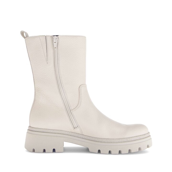 Sportief enkellaarsje crème #1