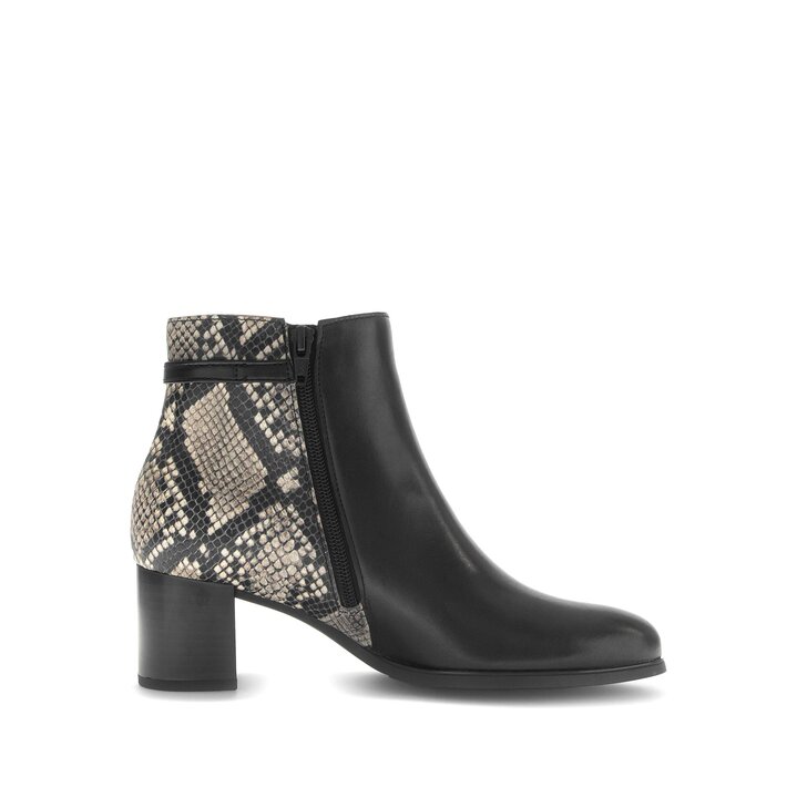 Elegante enkellaarsjes zwart #1