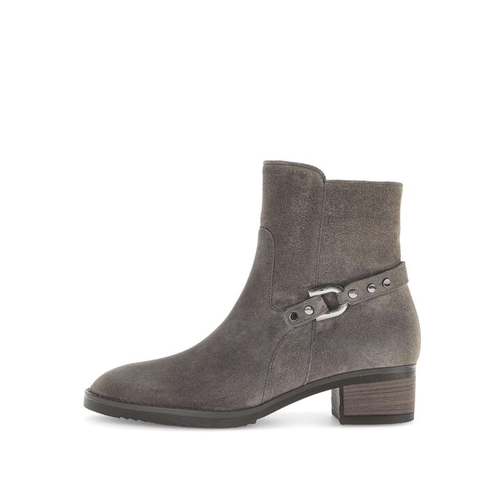 Sportliche Stiefelette braun #0