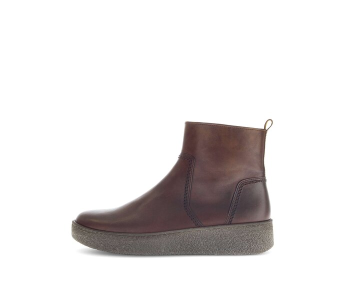 Sportliche Stiefelette braun #0