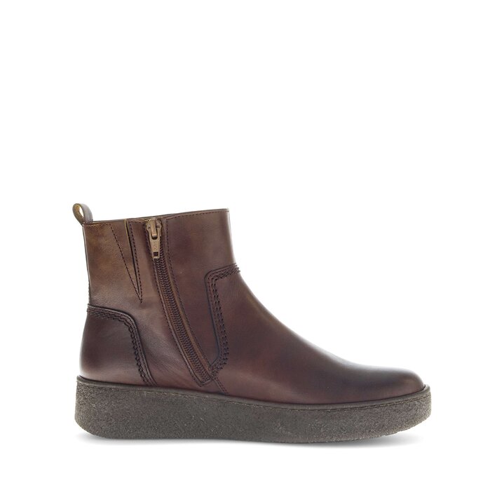 Sportliche Stiefelette braun #1