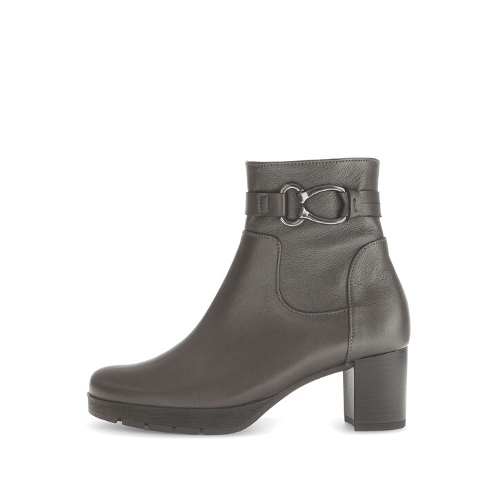 Stivaletto con plateau nero #0