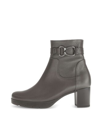 Stivaletto con plateau nero