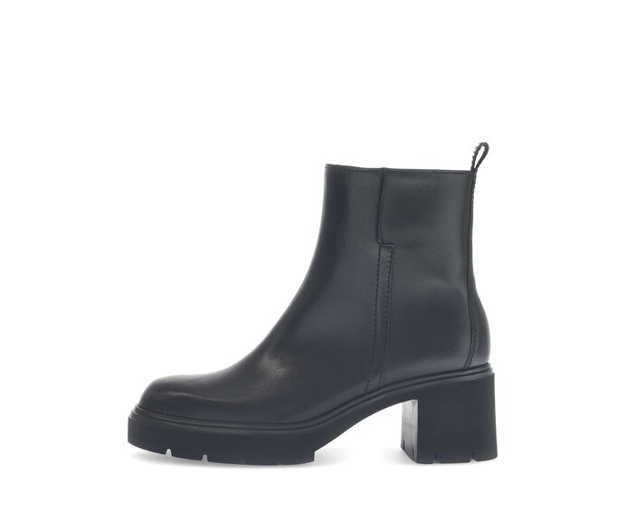 Plateau Stiefelette schwarz #0