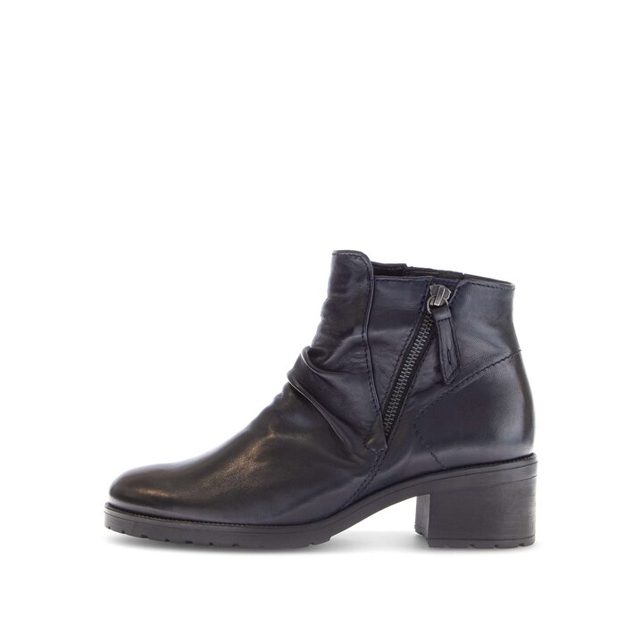Sportliche Stiefelette blau #0