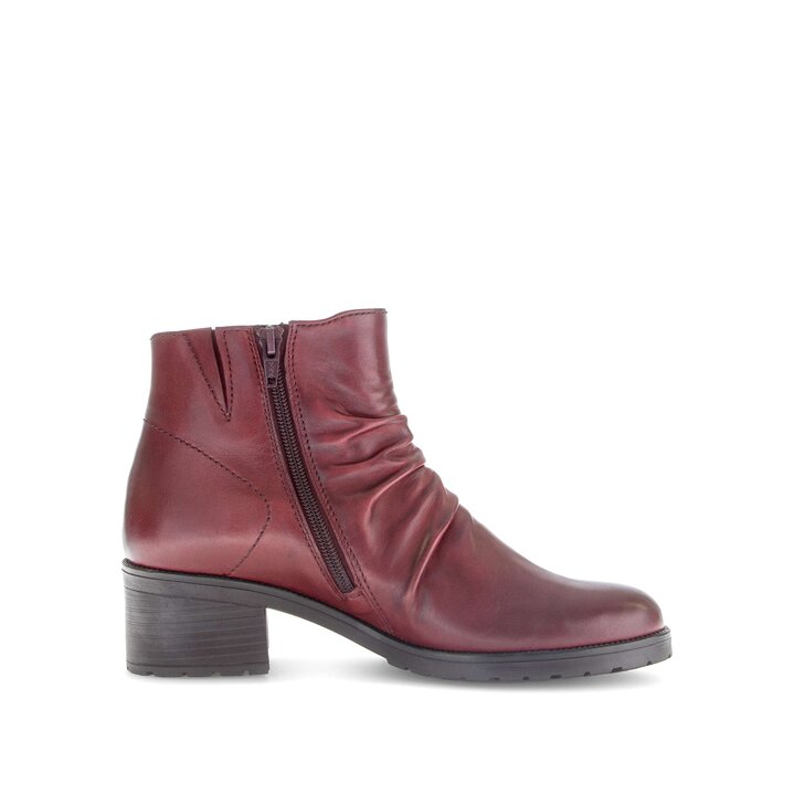 Sportliche Stiefelette rot #1