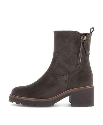 Platform ankle boot brown