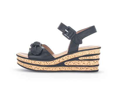 Sandalo con zeppa nero