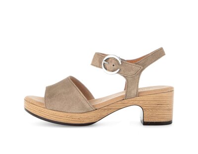 Sandalo con plateau marrone