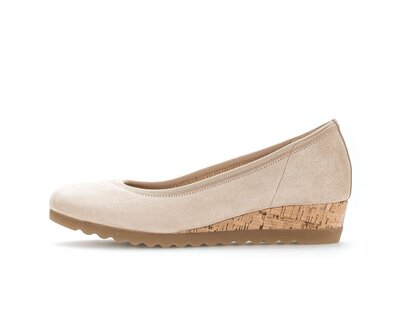 Décolleté con zeppa beige