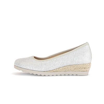 Escarpins compensés crème