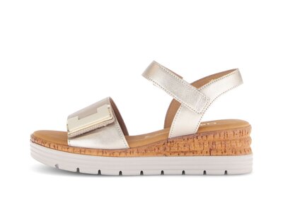 Sandalo con plateau beige