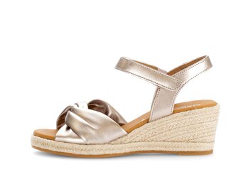 Sandalo con zeppa oro