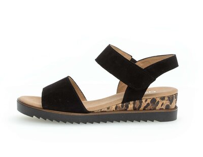 Sandalo con plateau nero