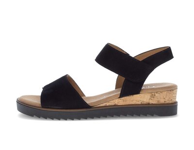 Sandalo con plateau nero