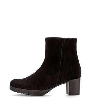 Plateau Stiefelette schwarz