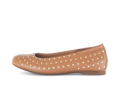 Elegante ballerina bruin