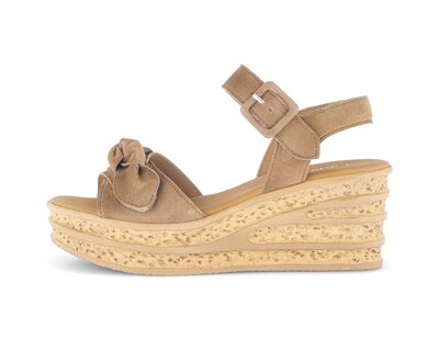 Sandalo con zeppa marrone