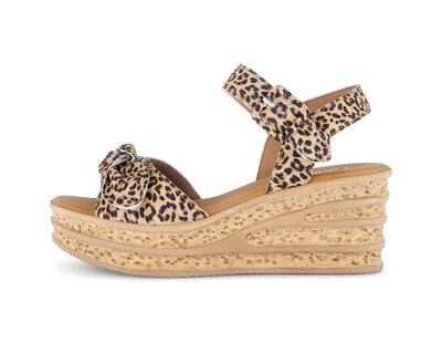 Sandalo con zeppa beige