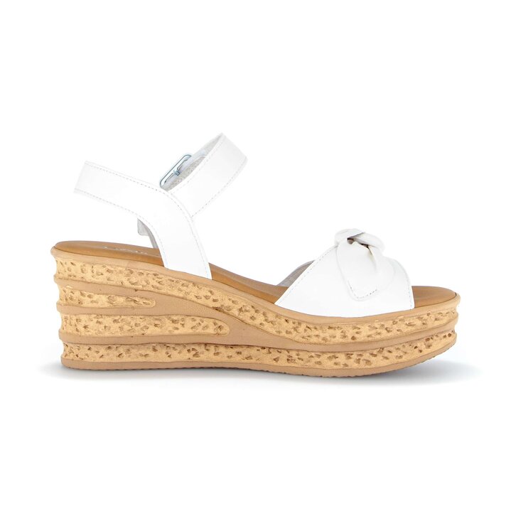 Keilsandalette creme #1