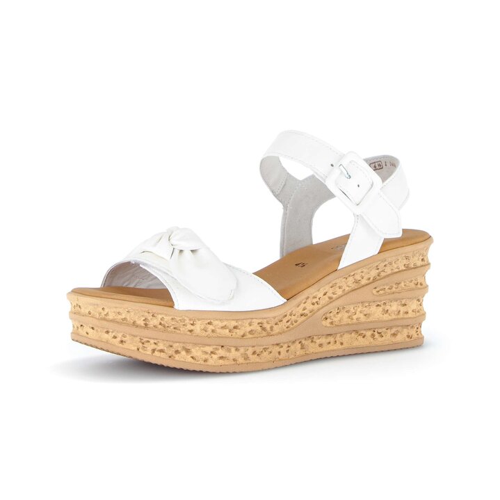 Keilsandalette creme #2