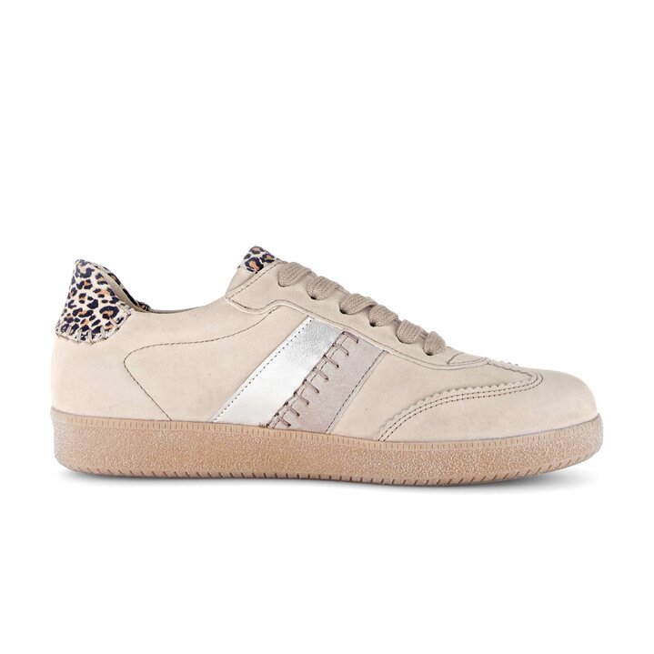 Sneaker low creme #1