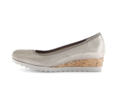 Décolleté con zeppa beige