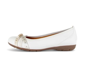 Eleganter Ballerina creme