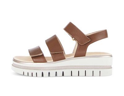 Sandale met plateauzool bruin