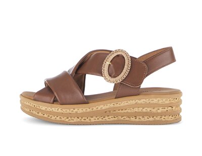 Sandale met plateauzool bruin