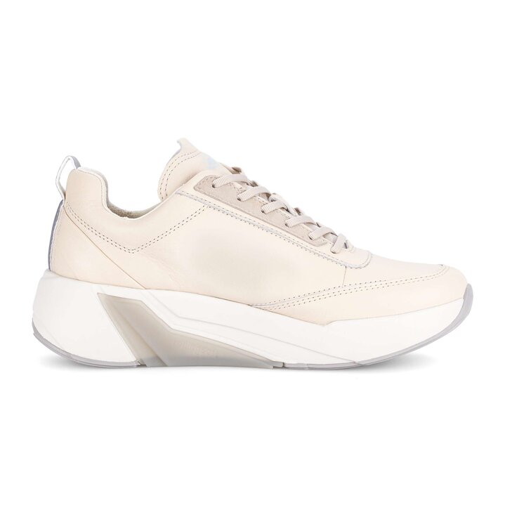 Sneaker low creme #1